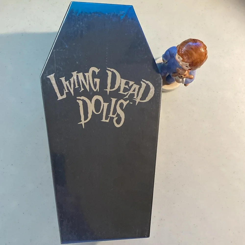 Mezco living dead